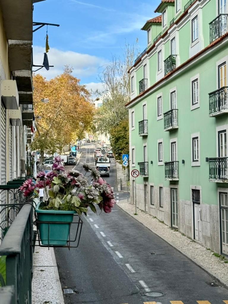 Em * Lissabon